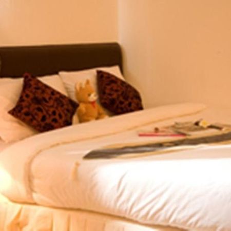 Bombay Inn Hotel Bangkok Room photo
